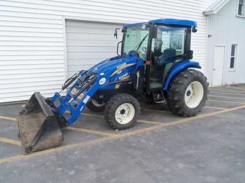 New Holland Boomer 3040 traktor