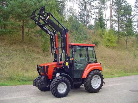 Belarus Mtz 622 traktor  nakladačem