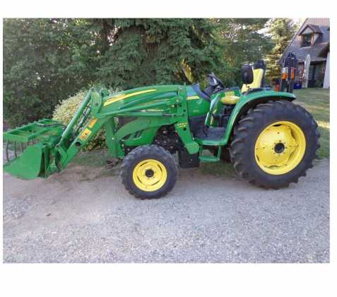 John Deere 4520 Kompaktní traktor
