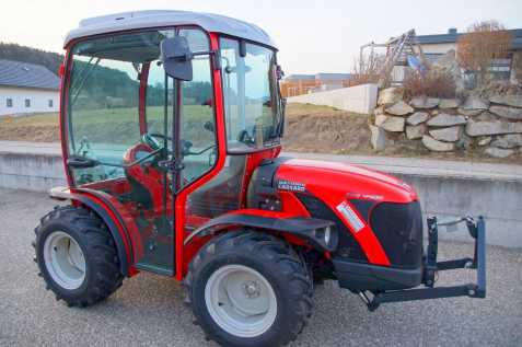 Antonio Carraro TTR 44z00  traktor